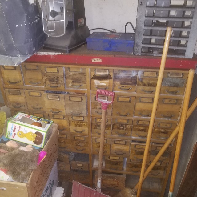 Auction Photo