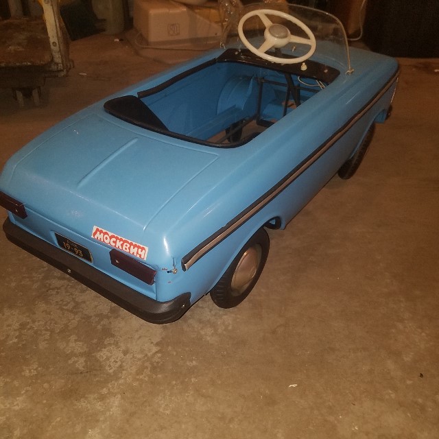 Auction Photo