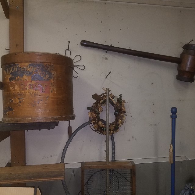 Auction Photo