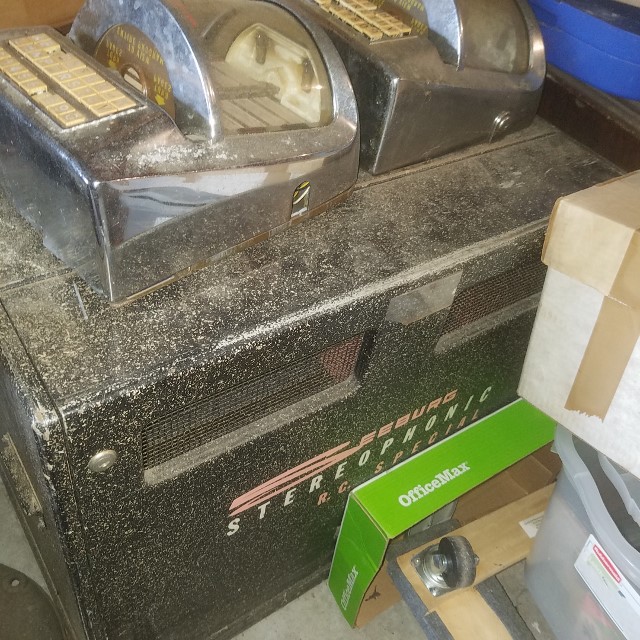 Auction Photo