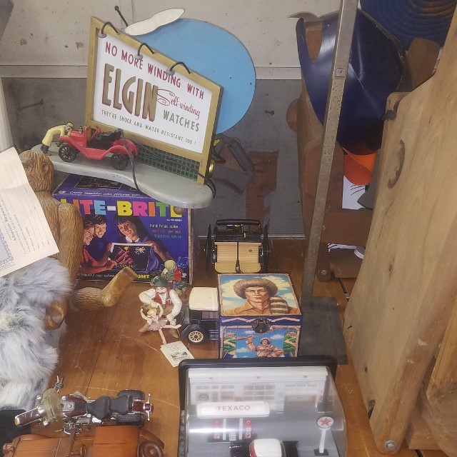 Auction Photo