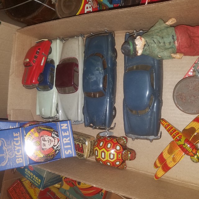 Auction Photo