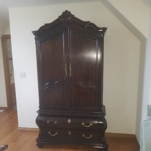 Auction Photo
