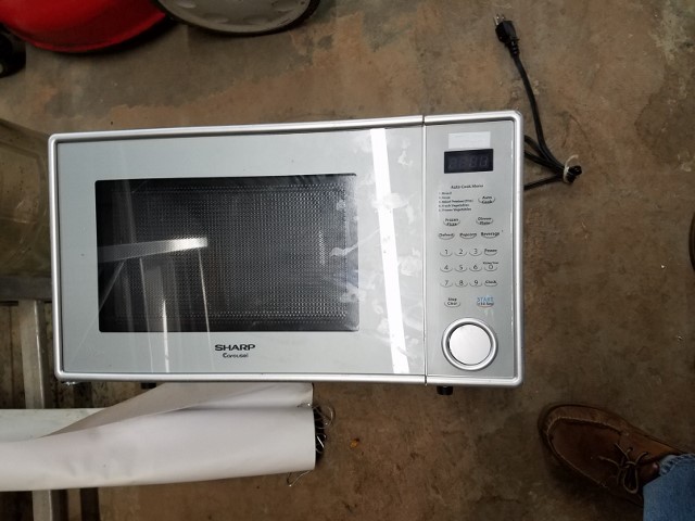 Auction Photo