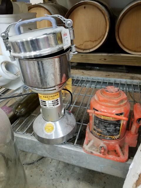 Auction Photo