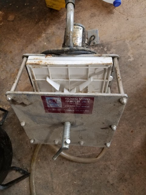 Auction Photo