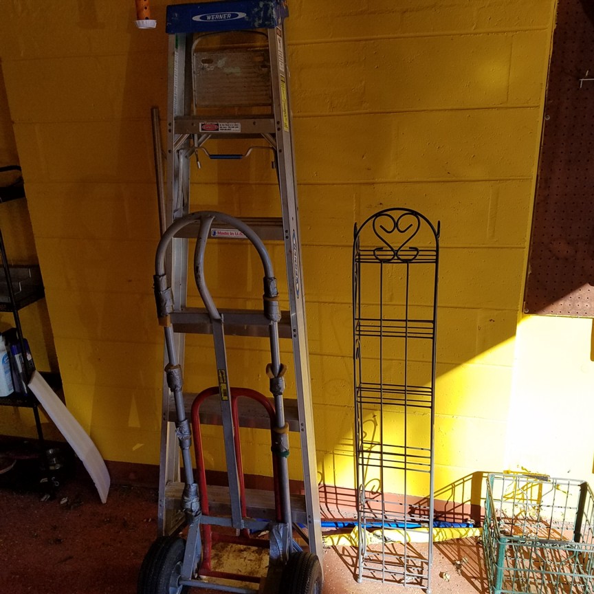 Auction Photo