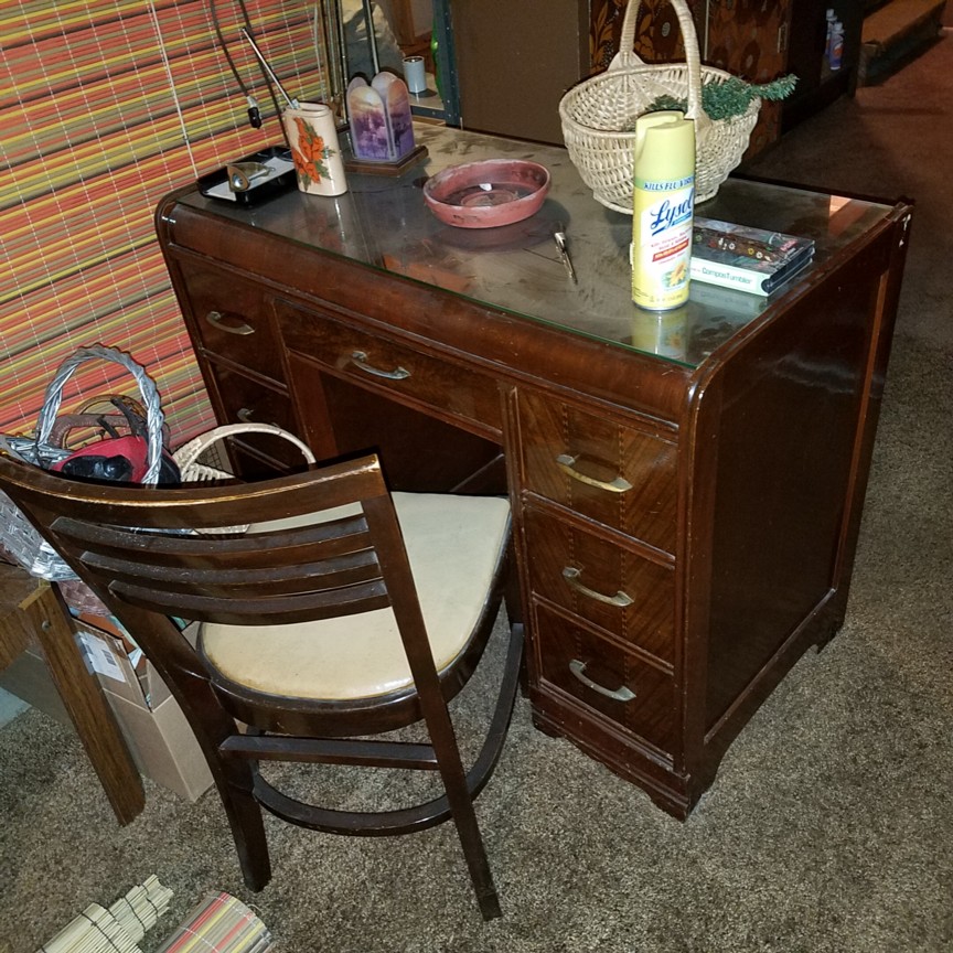 Auction Photo