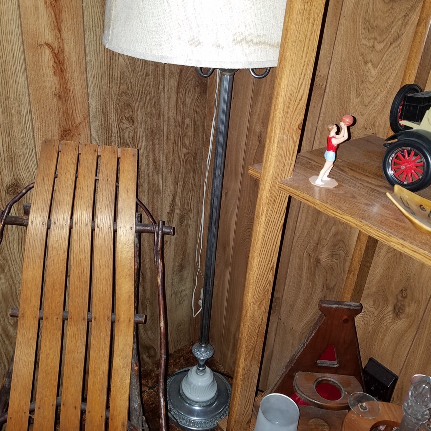 Auction Photo