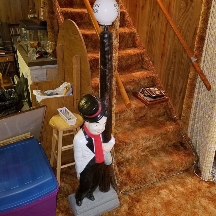 Auction Photo