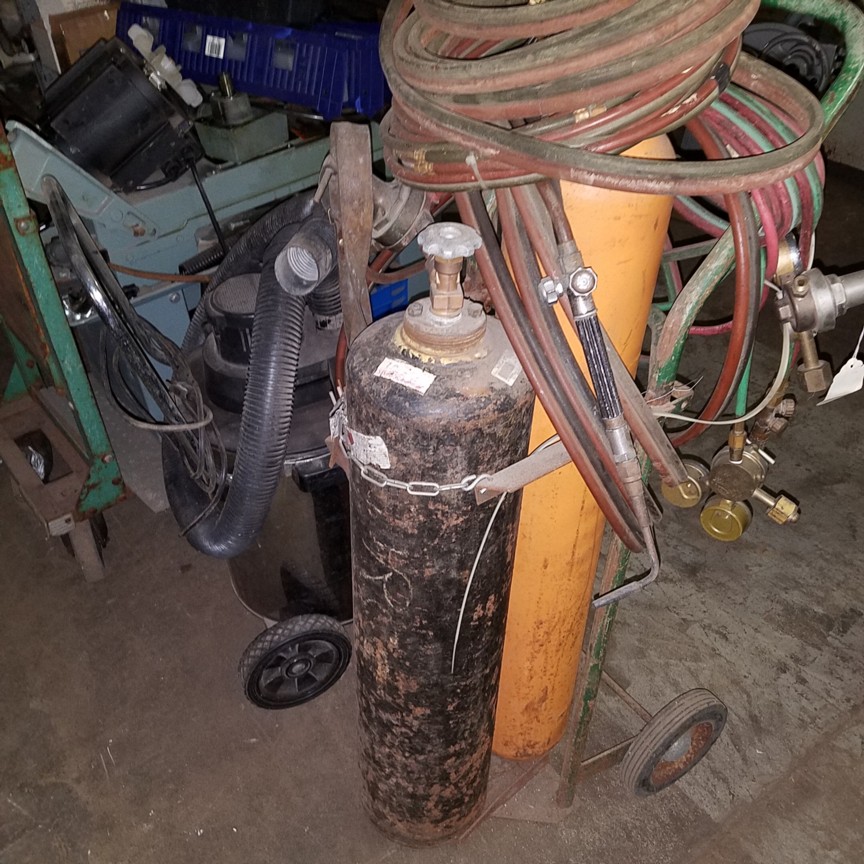 Auction Photo