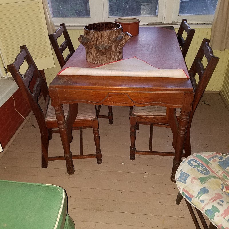 Auction Photo