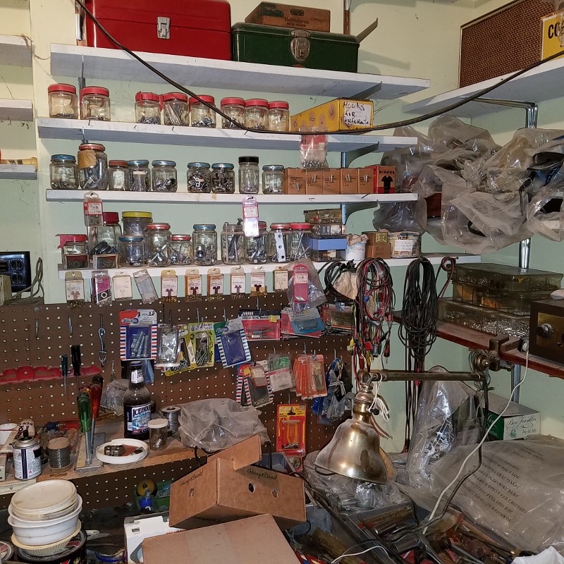 Auction Photo