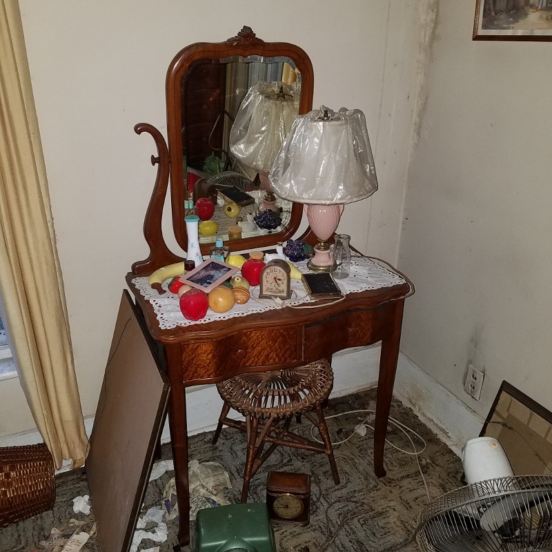 Auction Photo