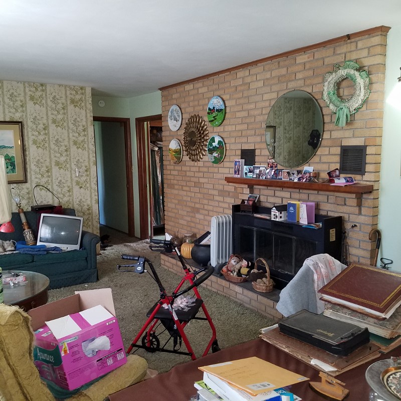 Auction Photo