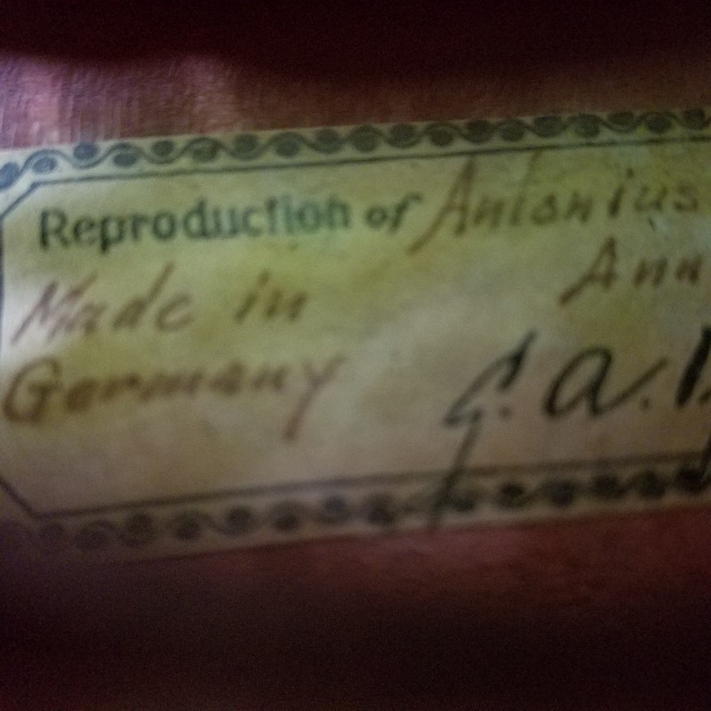 Auction Photo