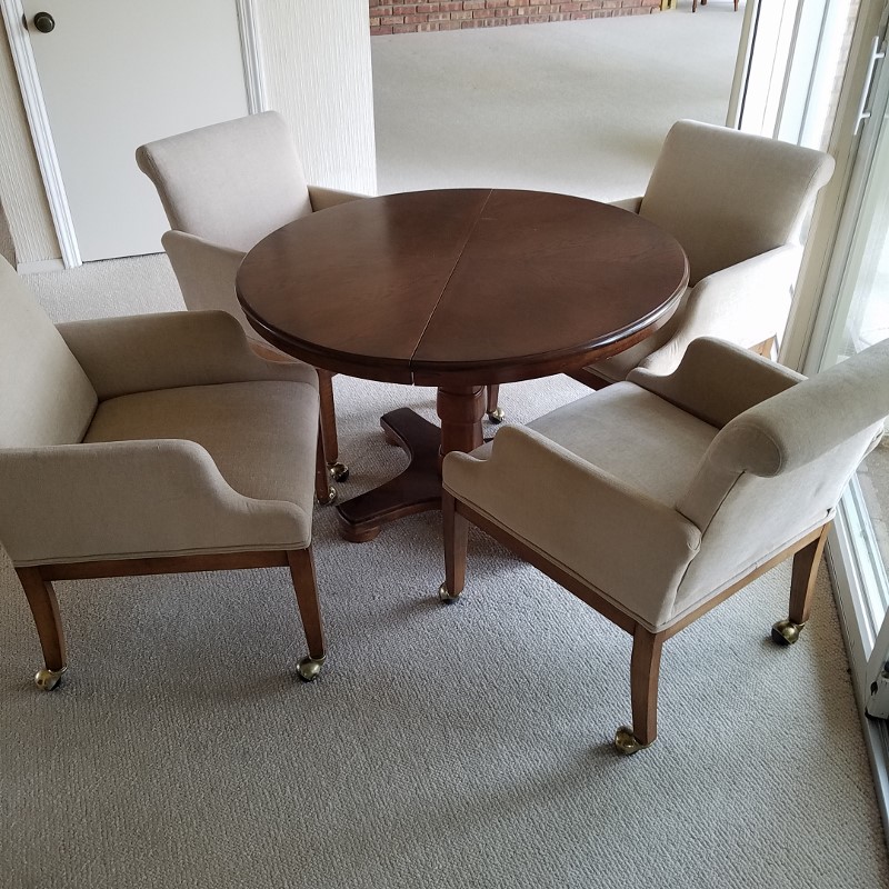 Auction Photo
