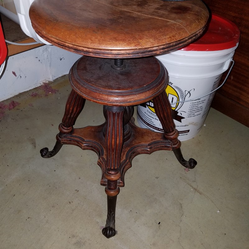 Auction Photo