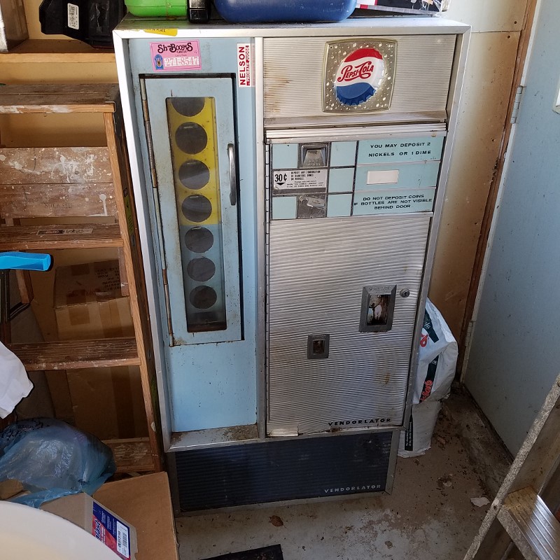 Auction Photo