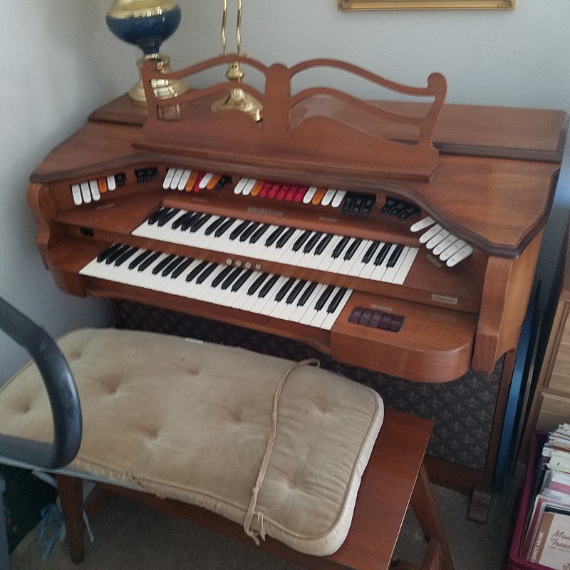 Auction Photo