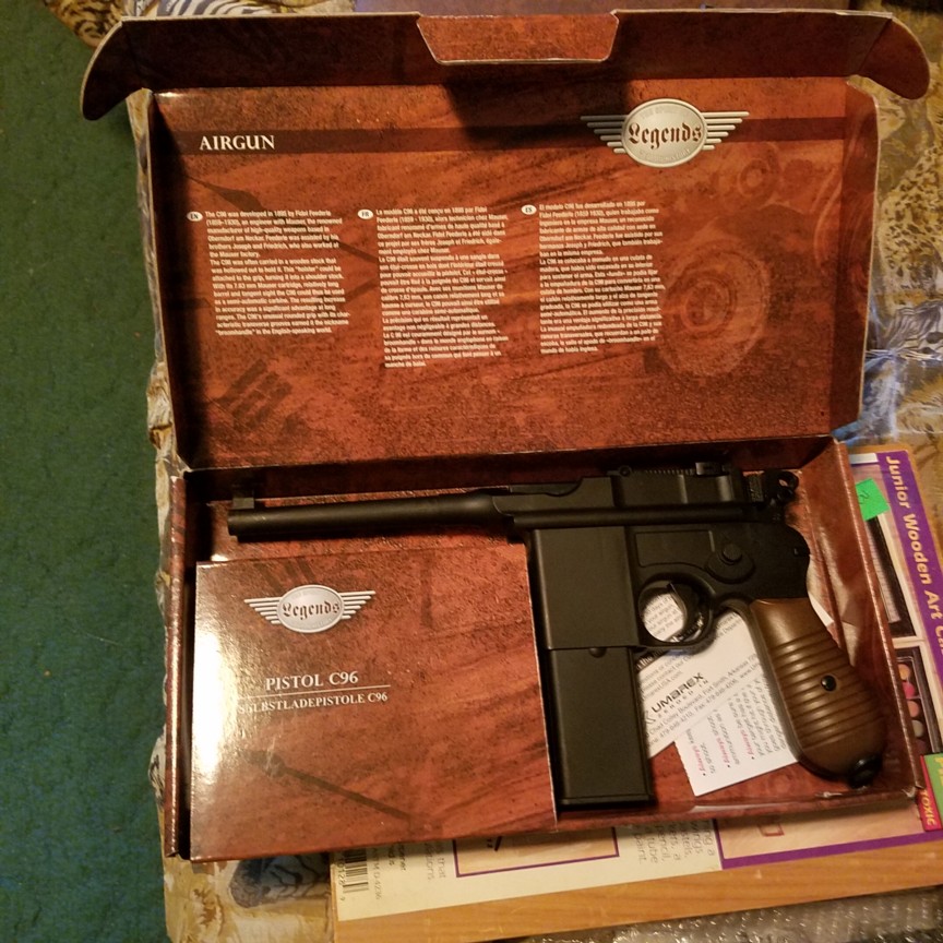 Auction Photo