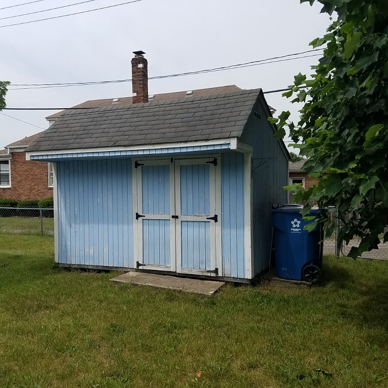 Auction Photo