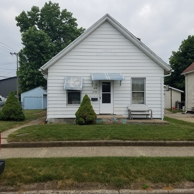 Auction Photo