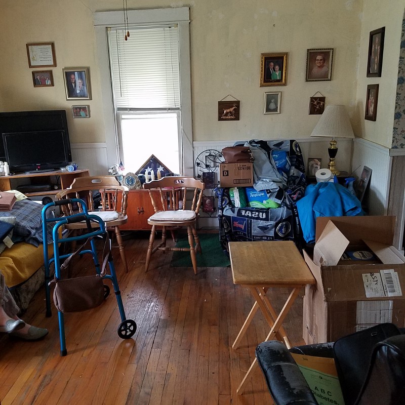 Auction Photo