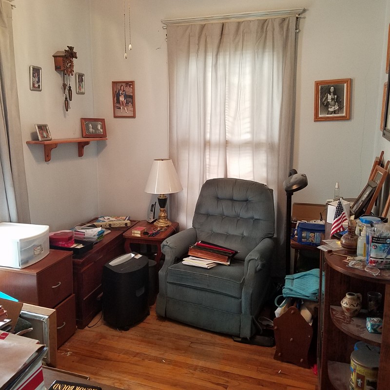 Auction Photo