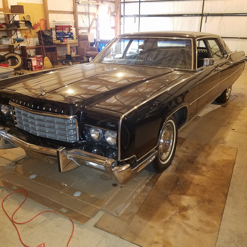 Auction Photo