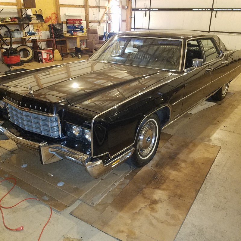 Auction Photo