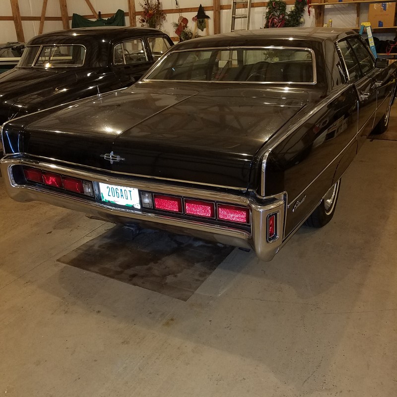 Auction Photo