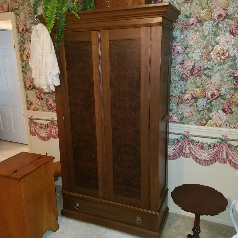 Auction Photo