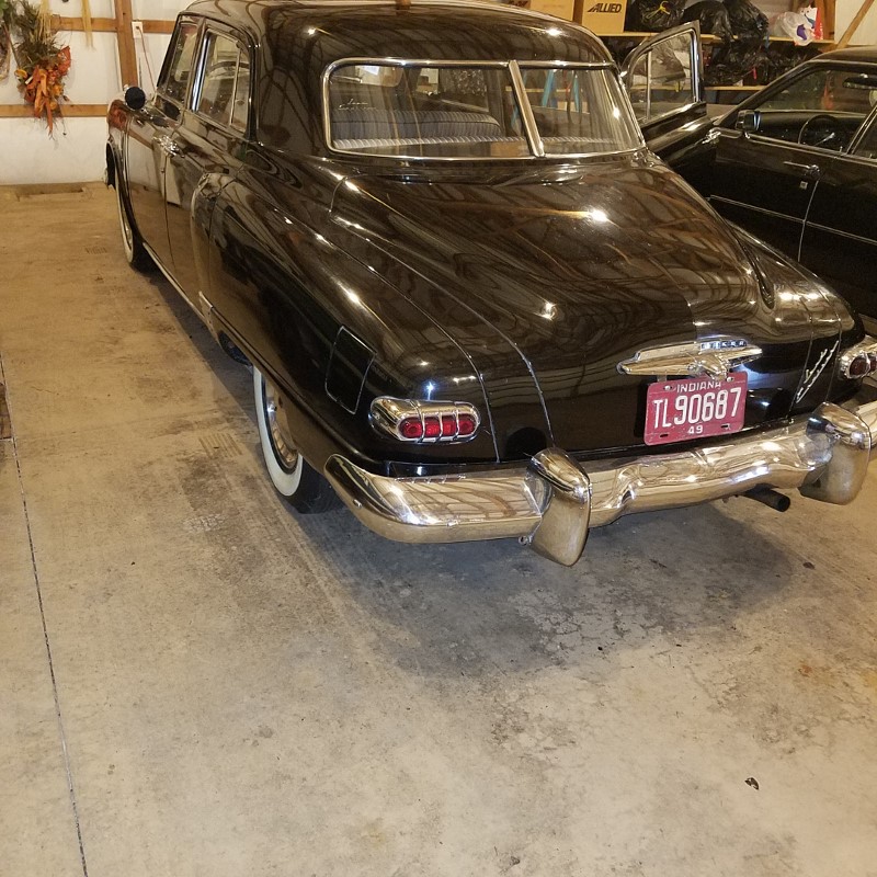 Auction Photo