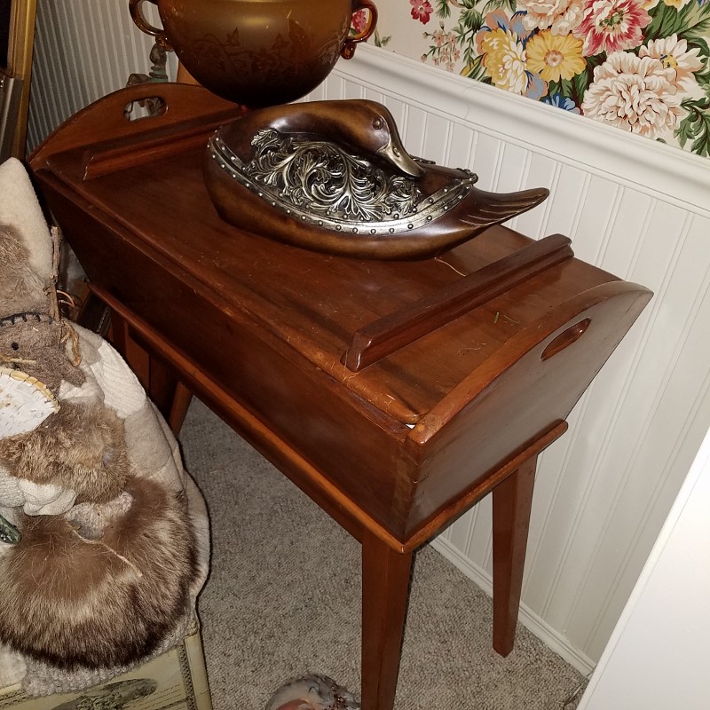Auction Photo