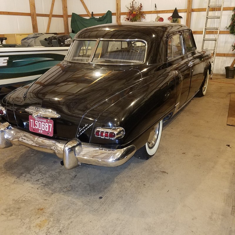 Auction Photo