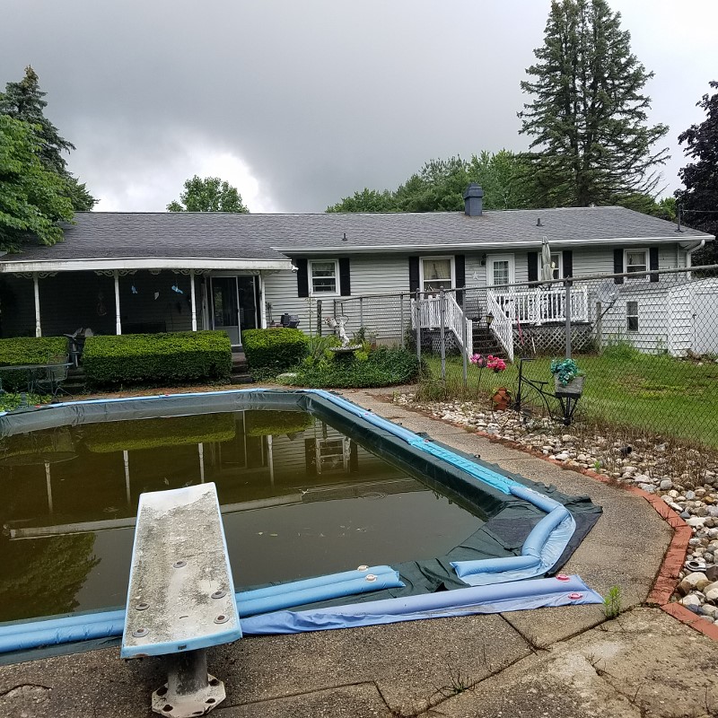Auction Photo
