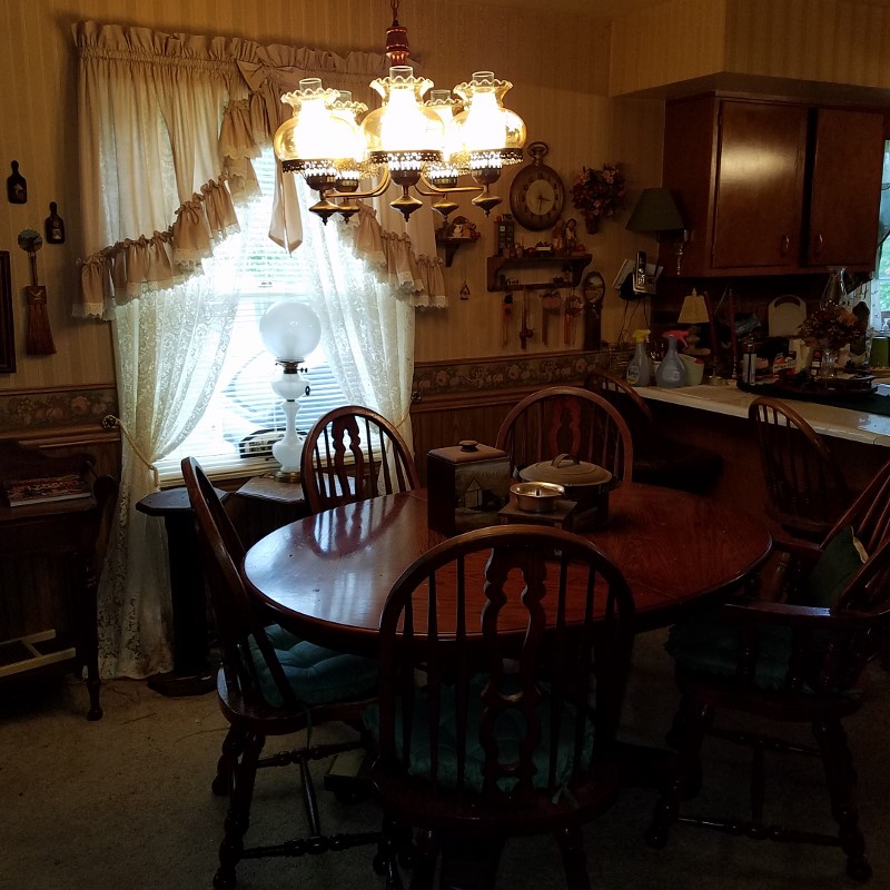 Auction Photo