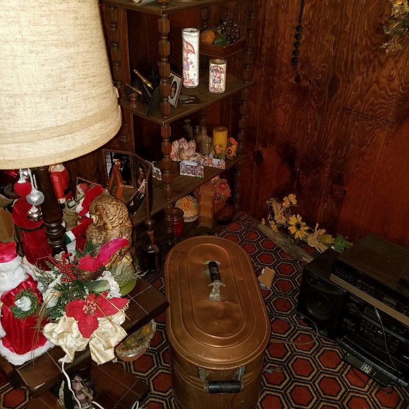 Auction Photo
