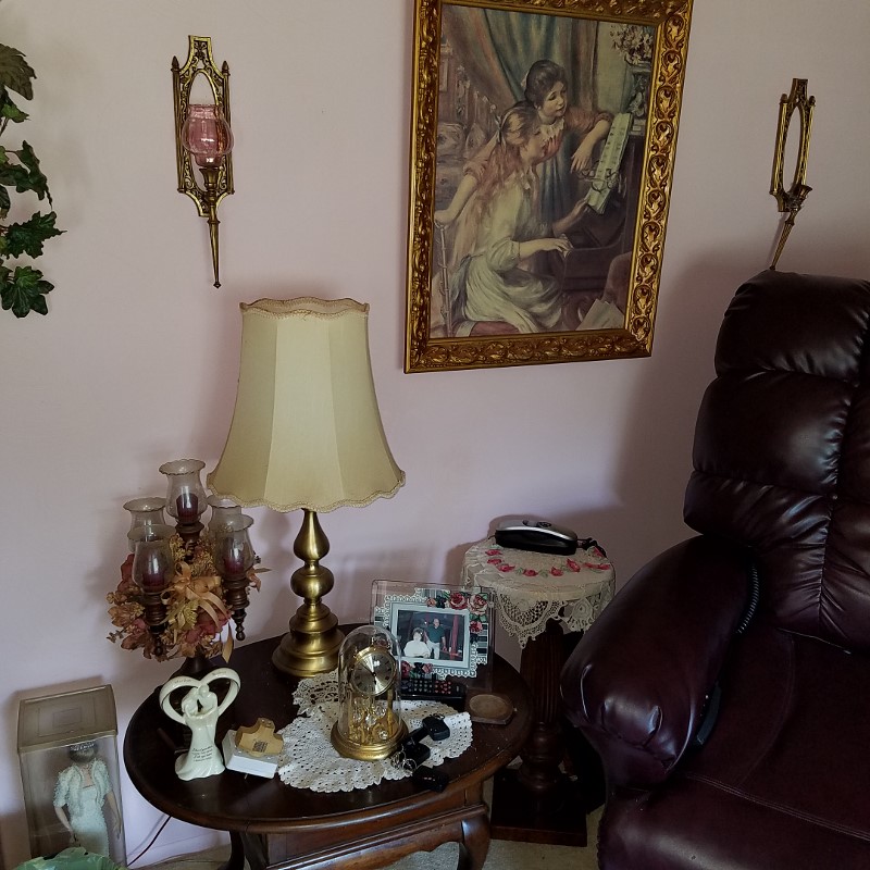 Auction Photo