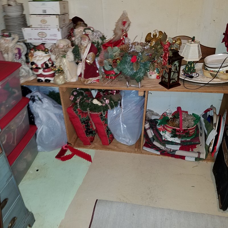 Auction Photo