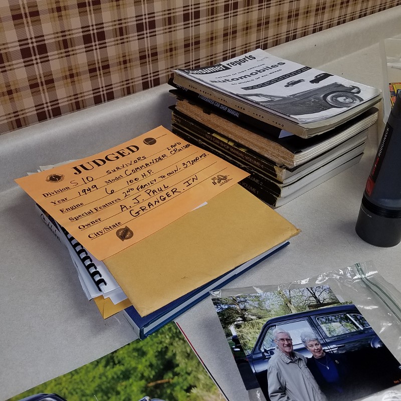 Auction Photo