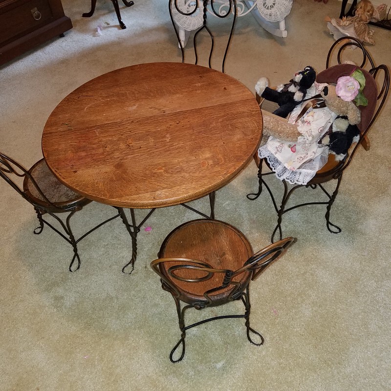 Auction Photo