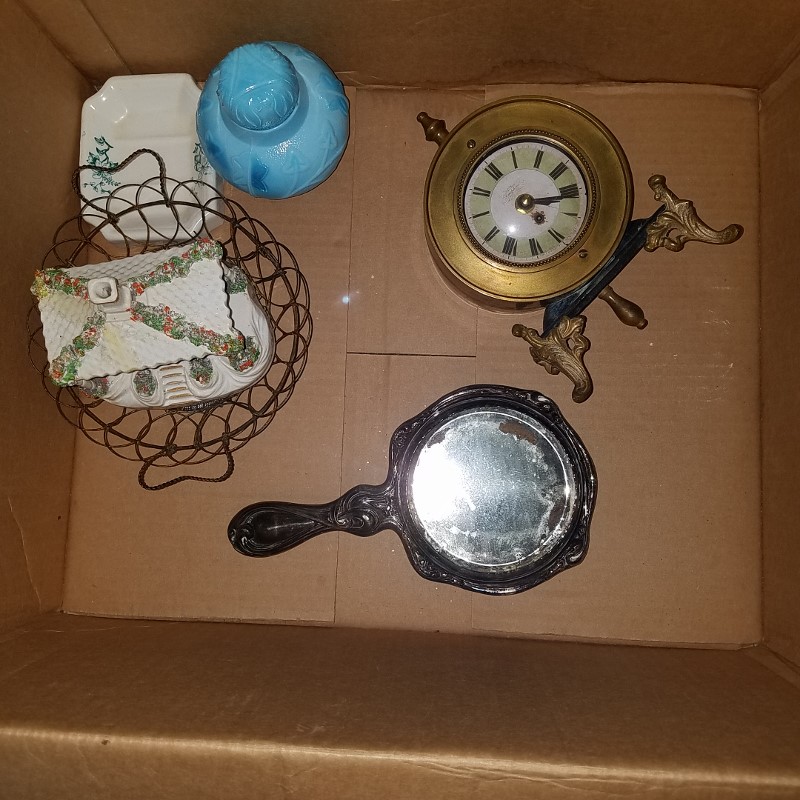 Auction Photo