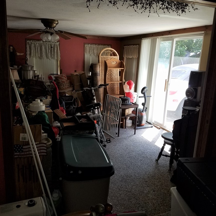 Auction Photo