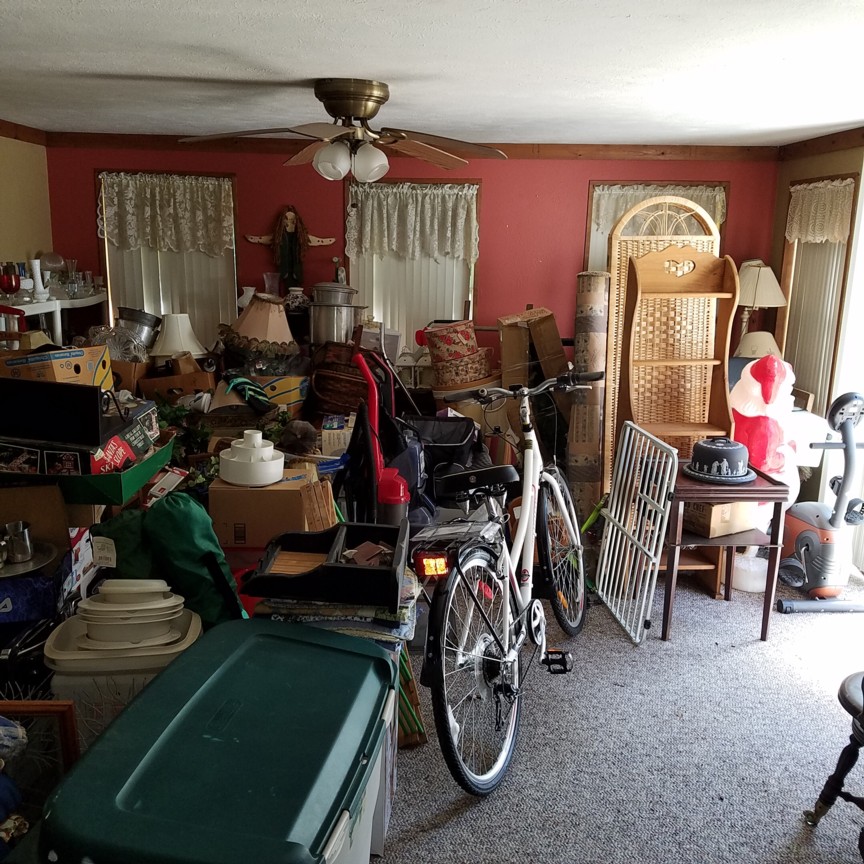 Auction Photo