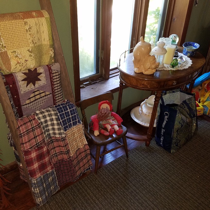 Auction Photo