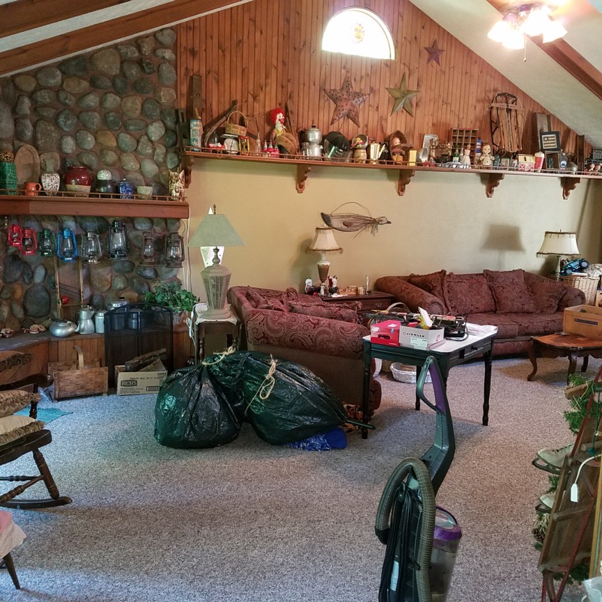 Auction Photo