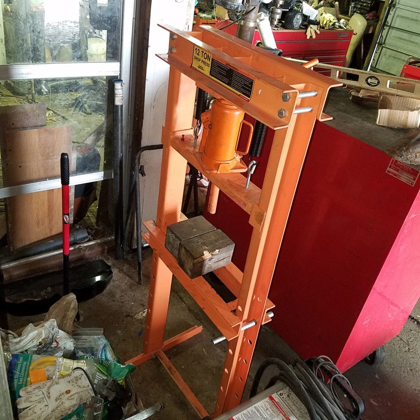 Auction Photo