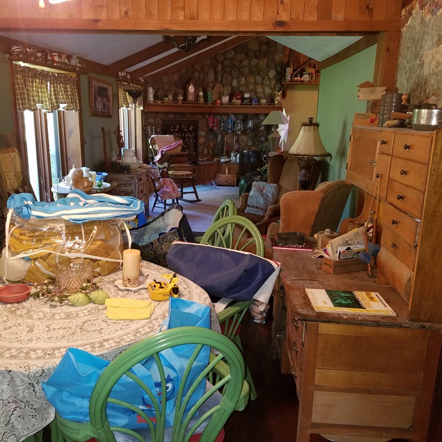 Auction Photo